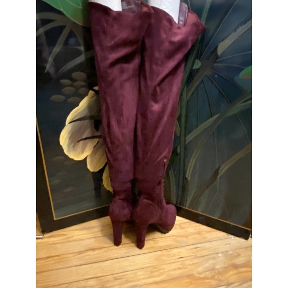 Remy Women thigh high lace up front suede boots Size 8.5 Purple - Picture 9 of 16